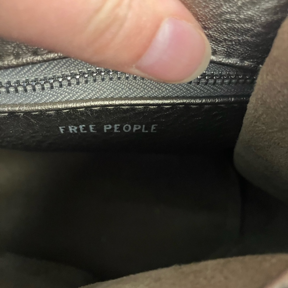 FREE PEOPLE ESSENTIAL MINI BACKPACK VEGAN LEATHER - Picture 7 of 8